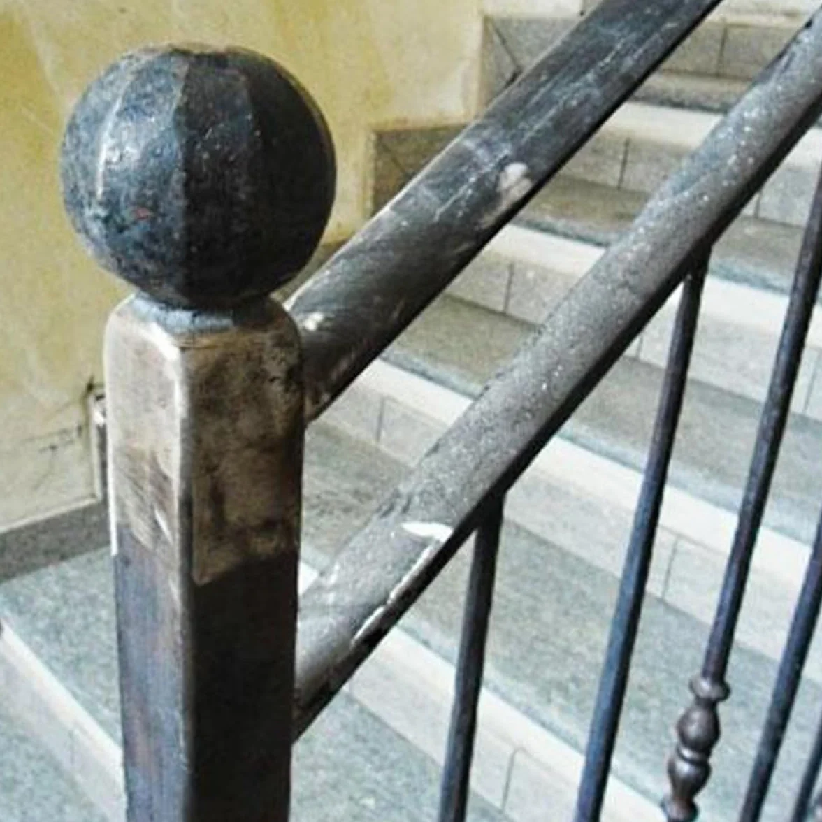 M.P. Metalli - Sfere forgiate in ferro battuto per cancelli, recinzioni, inferiate e righiere - Diametro Ø 50 mm | Set da 10 pezzi | Made in Italy