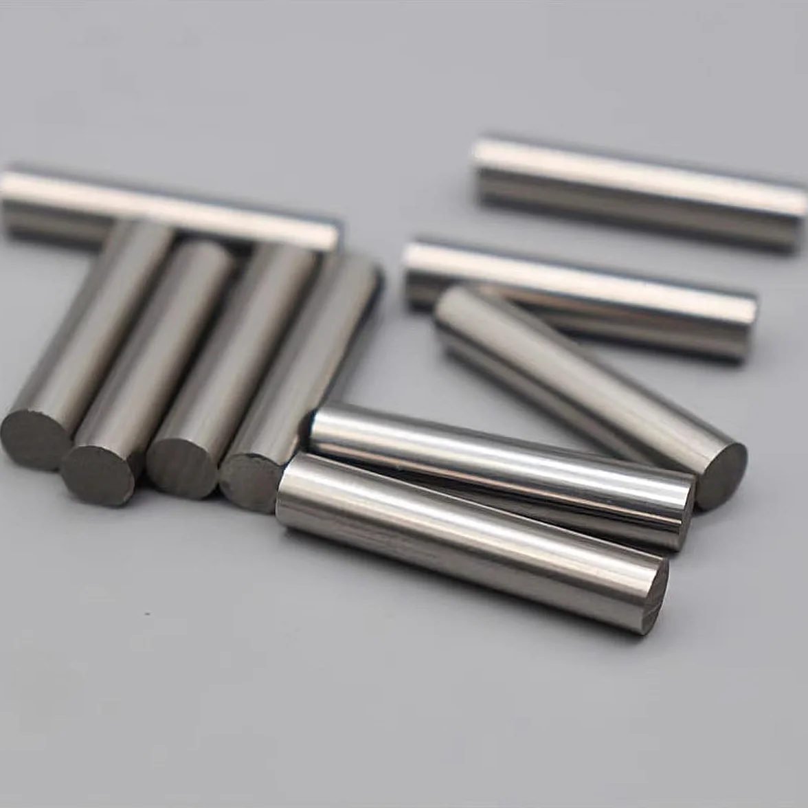 Barra di tungsteno ad alta purezza (W≥99,95%) - Barra di elettrodi di precisione for uso industriale e di laboratorio(Dia5.0mm*100mm)