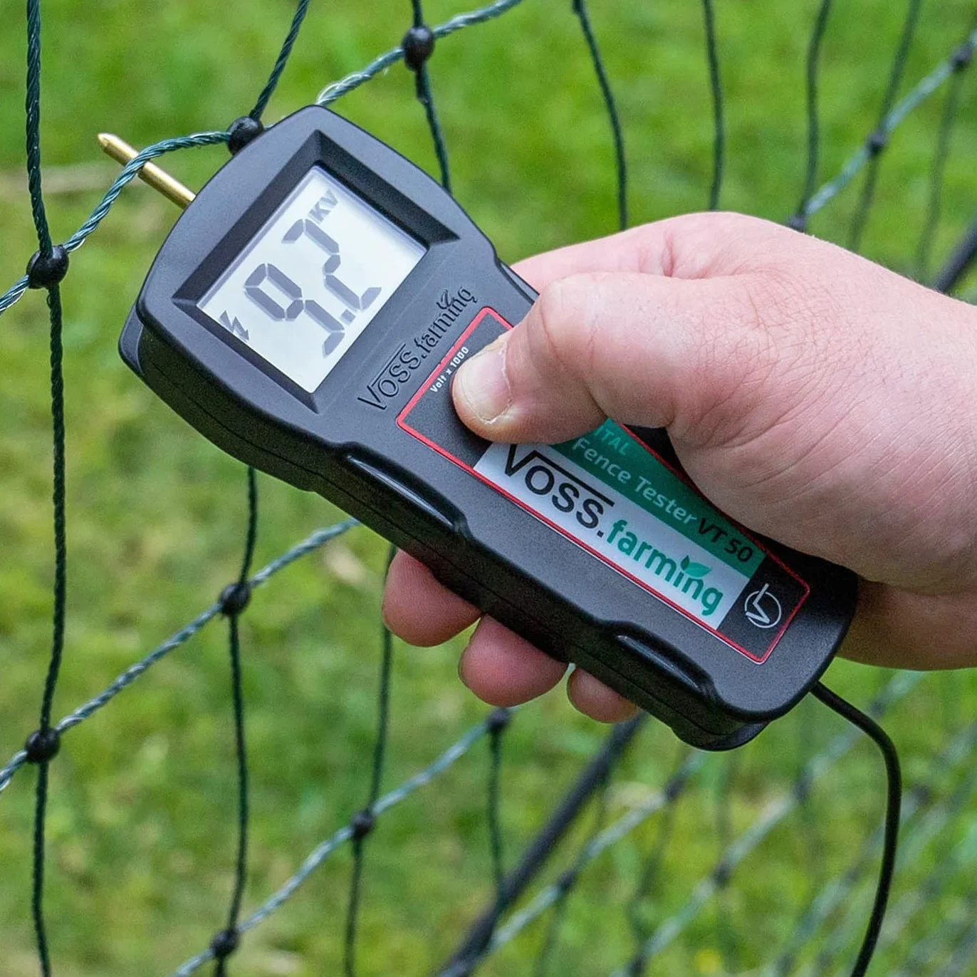VOSS.farming Misuratore di Tensione elettrica Digital, per recinzioni elettriche