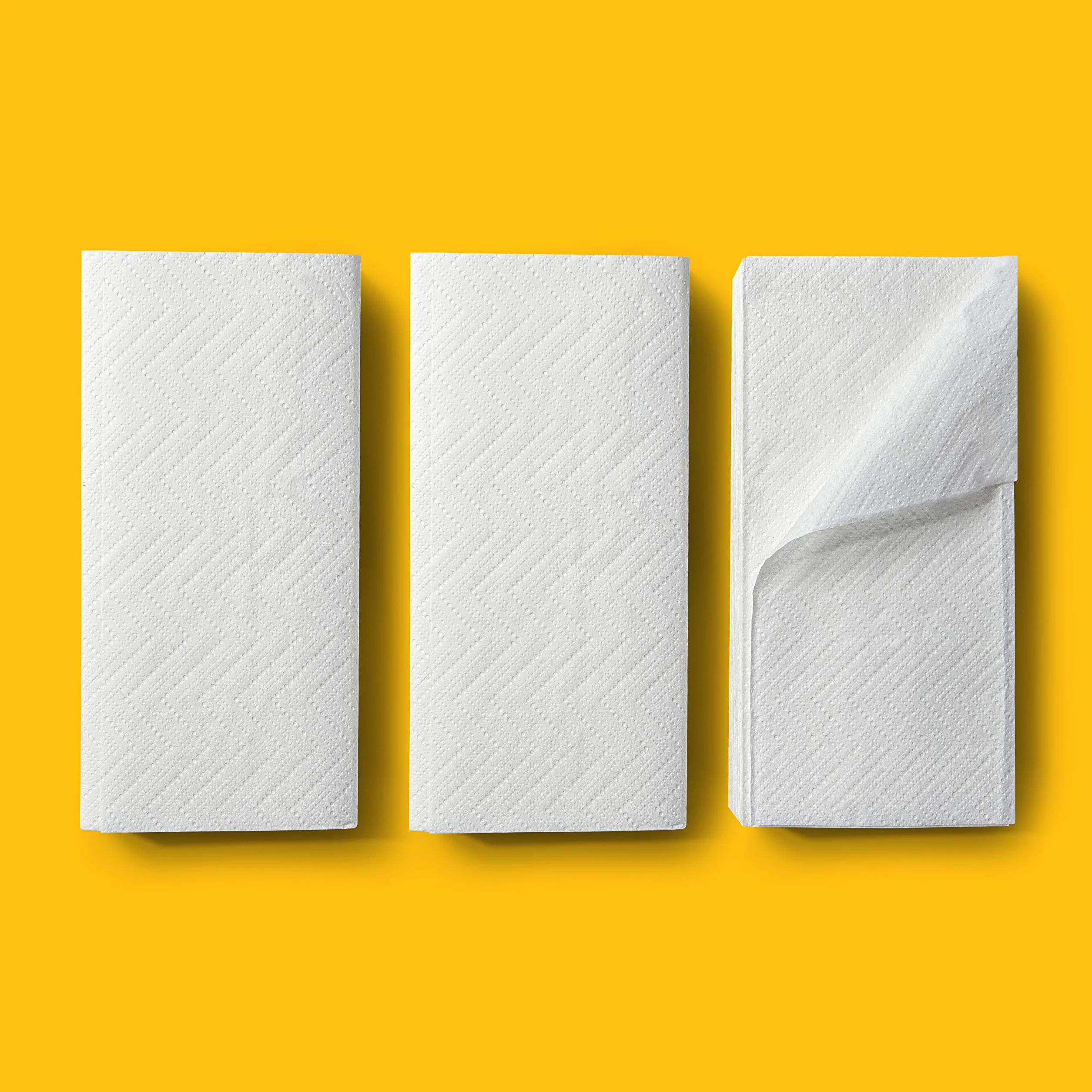 AmazonCommercial Asciugamani Di Carta Piegati A Z Cellulosa 2 Veli 4000 Fogli 24cm x 20,3cm Compatibile Con Dispenser H2