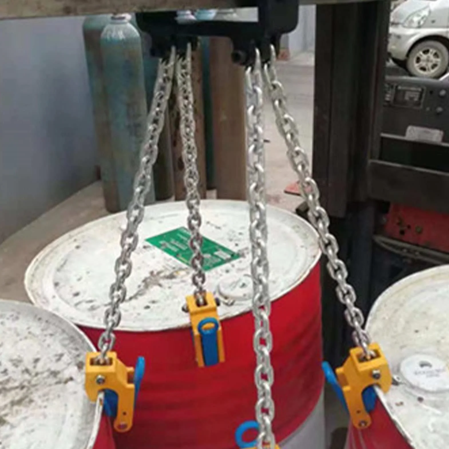 Sollevatore per fusti a catena con botte da 0,5 T, bloccaggio automatico 2 ganci per uso industriale versatile in acciaio legato di sicurezza