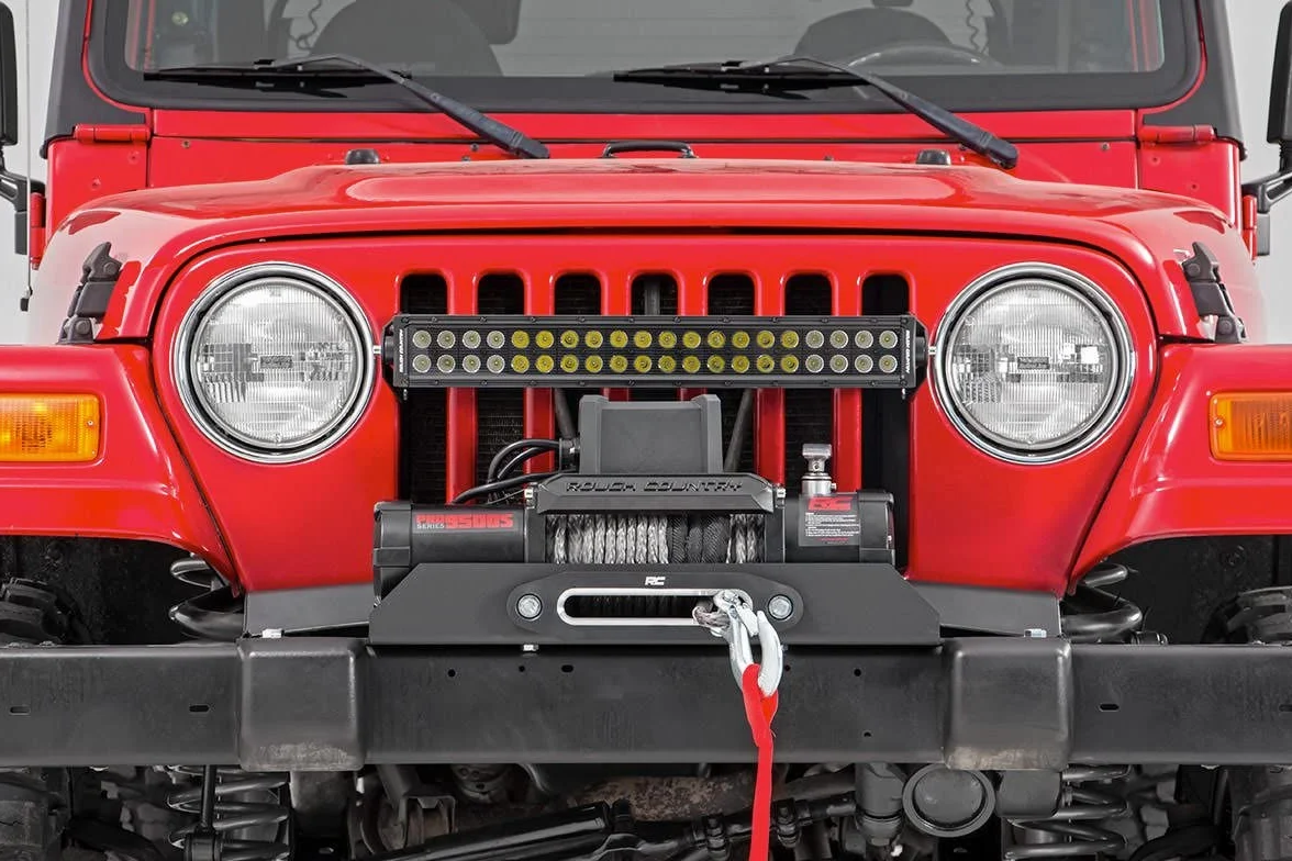 Rough Country Piastra di Montaggio verricello per Jeep Wrangler TJ/YJ 1987-2006 - 1189, Anteriore, Nero